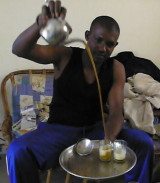 ousmane-pouring-tea